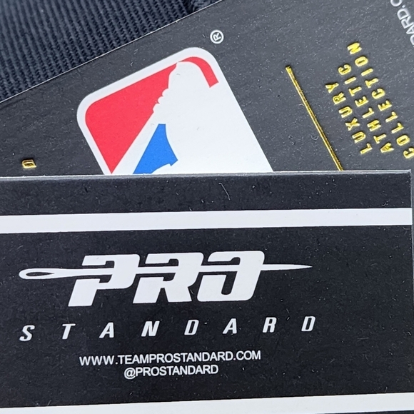 Pro Standard Men's Marlins Classic Pinch Front Trucker - OS - Picture 10 of 11